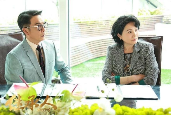 Кадр из дорамы Наследники (китайская версия)