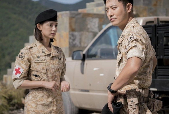 Кадр из дорамы Потомки солнца