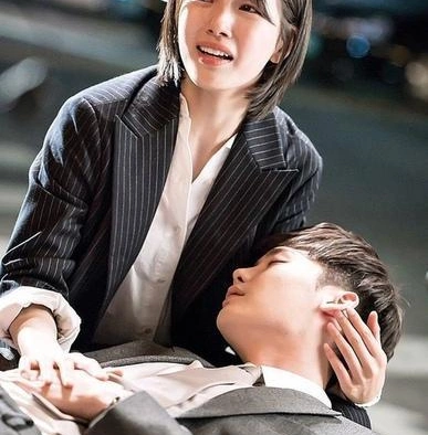 Кадр из дорамы Пока ты спишь