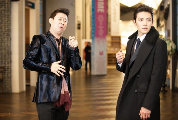 Кадр из дорамы Хилер