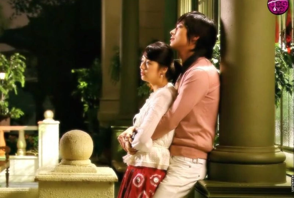 Кадр из дорамы Дворец (Южная Корея)