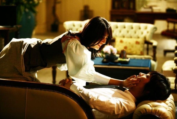 Кадр из дорамы Дворец (Южная Корея)