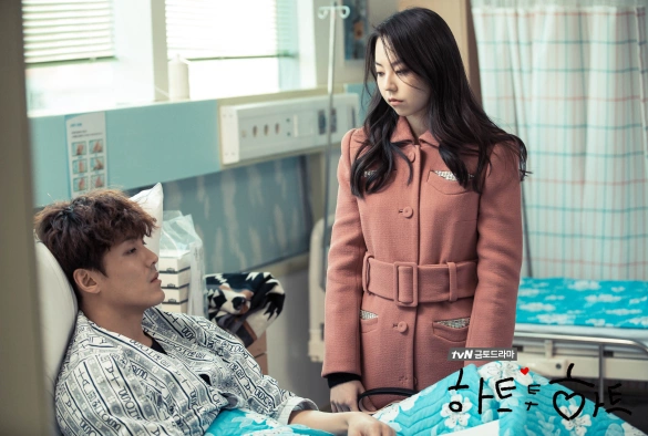 Кадр из дорамы Сердцем к сердцу