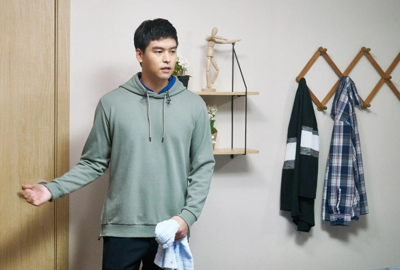 Кадр из дорамы Изящная семья