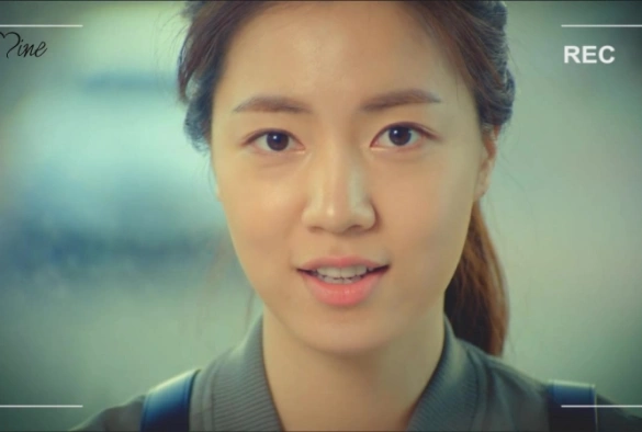 Кадр из дорамы Война девушек