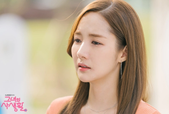 Кадр из дорамы Её личная жизнь