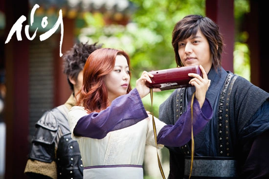 Кадр из дорамы Вера