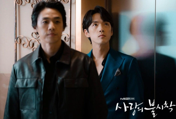 Кадр из дорамы Аварийная посадка любви