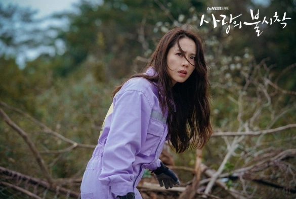 Кадр из дорамы Аварийная посадка любви