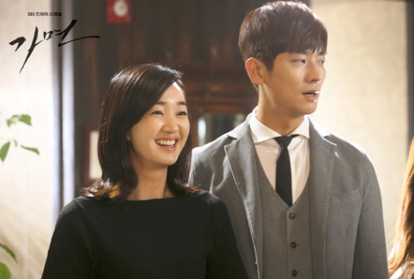 Кадр из дорамы Маска