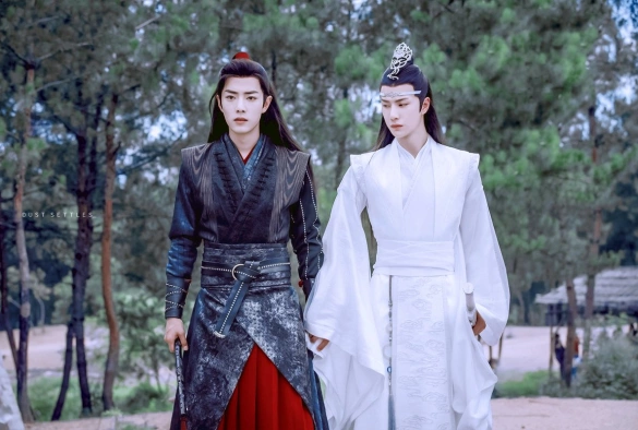 Кадр из дорамы Магистр дьявольского культа