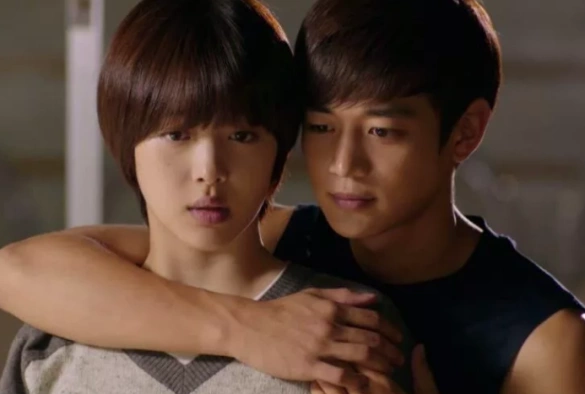 Кадр из дорамы Для тебя во всем цвету (корейская версия)