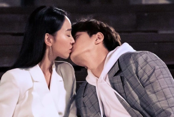 Кадр из дорамы Последняя миссия ангела: Любовь