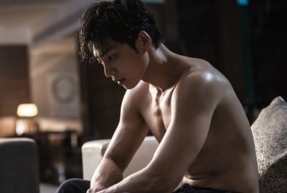 Кадр из дорамы Секретный бутик