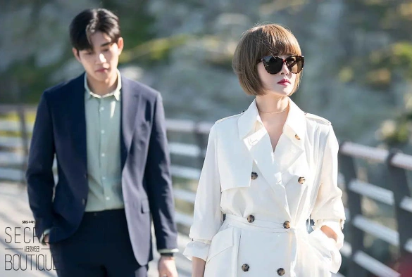 Кадр из дорамы Секретный бутик