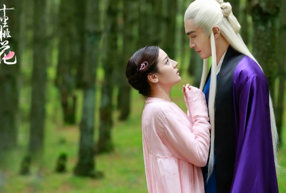 Кадр из дорамы Три жизни, три мира: Десять миль персиковых цветков