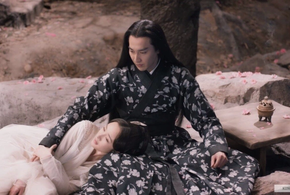 Кадр из дорамы Три жизни, три мира: Десять миль персиковых цветков