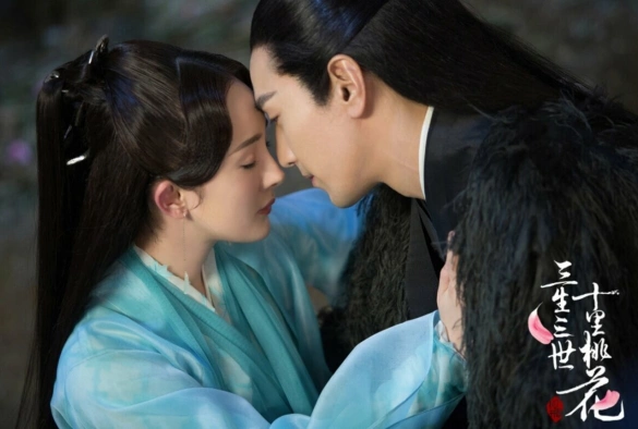 Кадр из дорамы Три жизни, три мира: Десять миль персиковых цветков