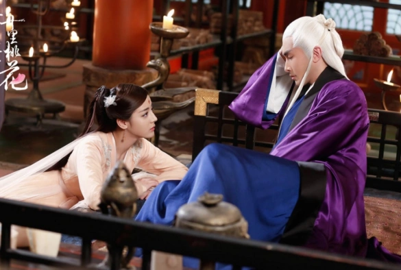 Кадр из дорамы Три жизни, три мира: Десять миль персиковых цветков