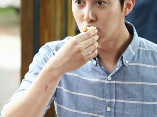 Кадр из дорамы Я призываю тебя, золото!