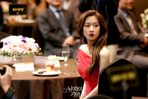 Кадр из дорамы Отыщи меня в своей памяти