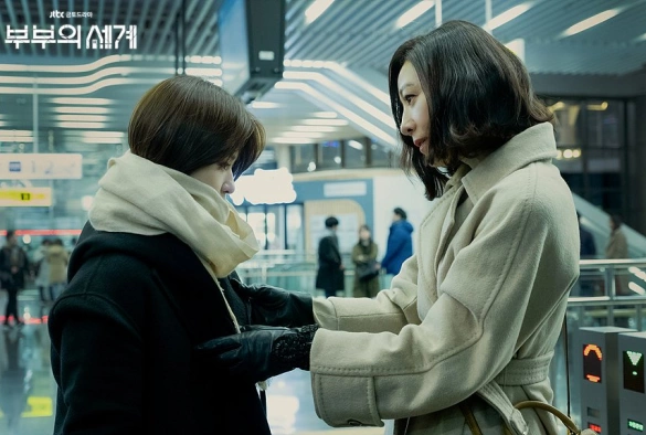 Кадр из дорамы Мир женатой пары