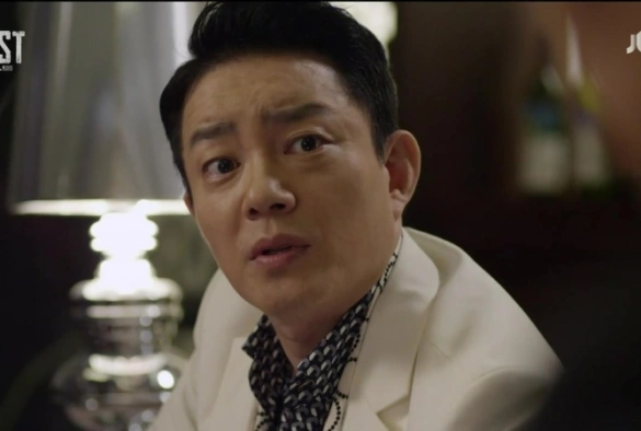 Кадр из дорамы Последний