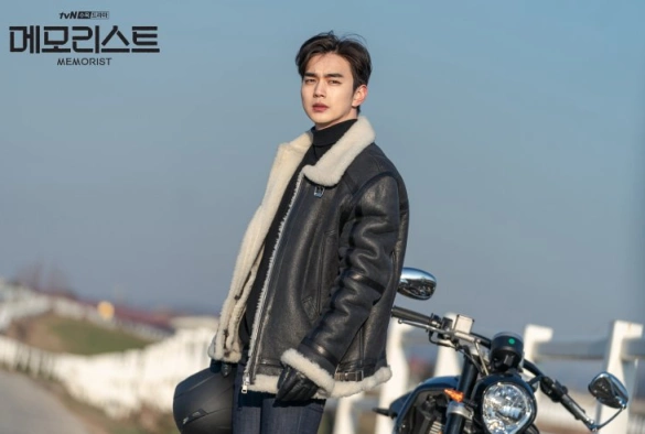 Кадр из дорамы Меморист