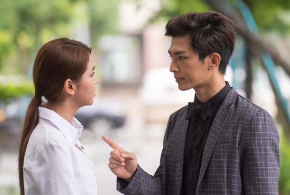 Кадр из дорамы Влюбись в меня