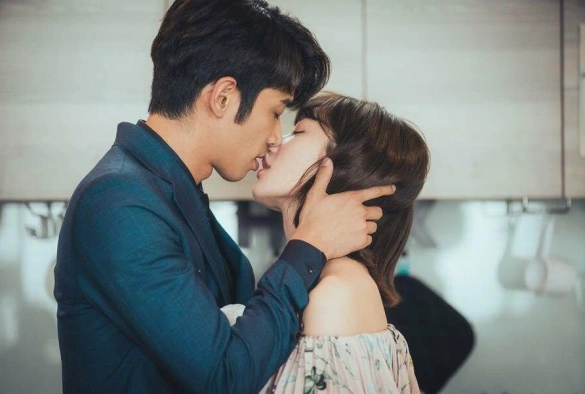 Кадр из дорамы Мы не можем быть друзьями