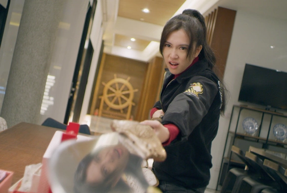 Кадр из дорамы Принцесса Триады