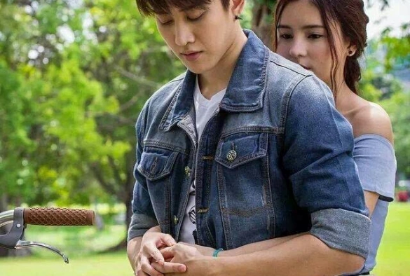 Кадр из дорамы Полный дом (тайская версия)