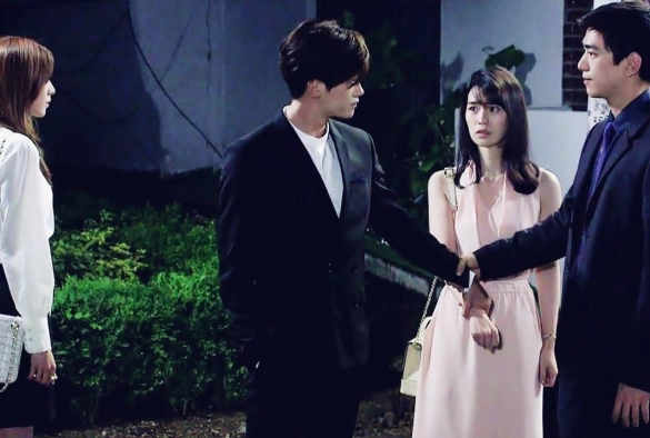 Кадр из дорамы Высшее общество