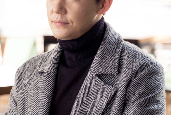 Кадр из дорамы Лицом к лицу