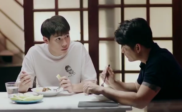 Кадр из дорамы Волк