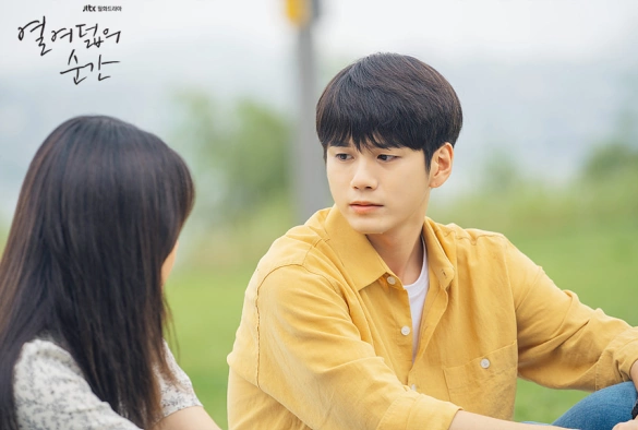 Кадр из дорамы Моменты восемнадцатилетия