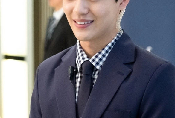 Кадр из дорамы VIP