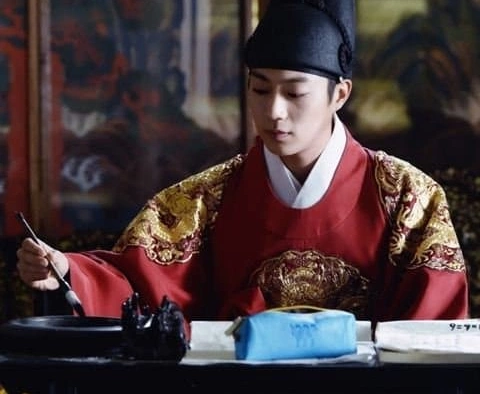 Кадр из дорамы Брызги любви