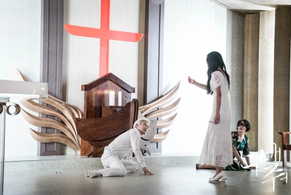 Кадр из дорамы Спаси меня 1 сезон