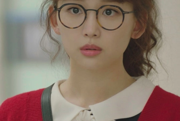 Кадр из дорамы Тайная жизнь моего секретаря