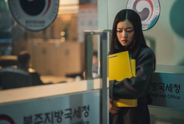 Кадр из дорамы Трейсер