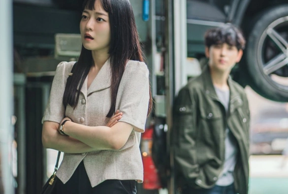 Кадр из дорамы Трейсер