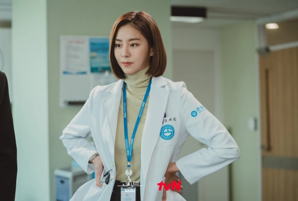 Кадр из дорамы Призрачный доктор