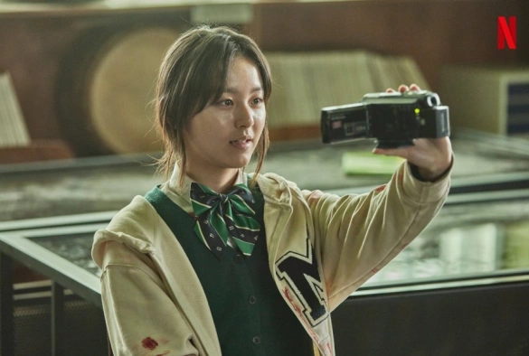 Кадр из дорамы Мы все мертвы 1 сезон