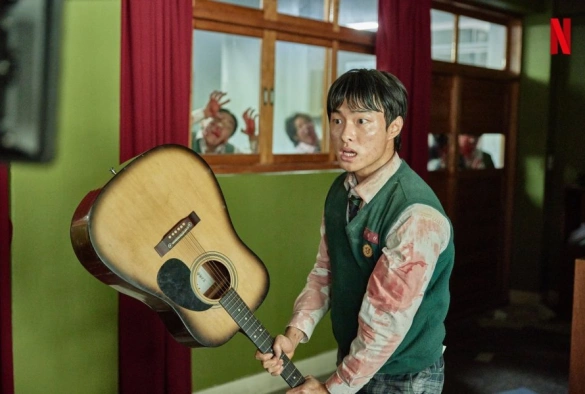 Кадр из дорамы Мы все мертвы 1 сезон