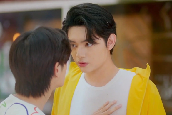 Кадр из дорамы Любовная сцена (тайская версия)