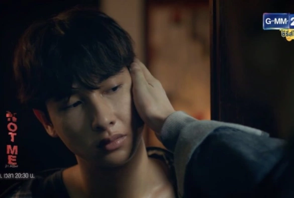 Кадр из дорамы Не я