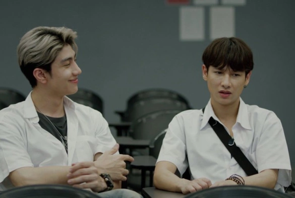 Кадр из дорамы Не я