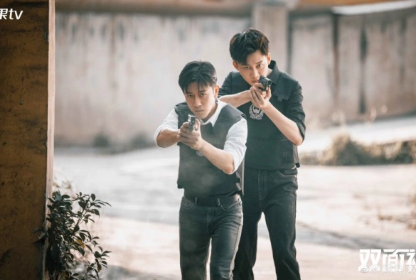 Кадр из дорамы Двухсторонний детектив