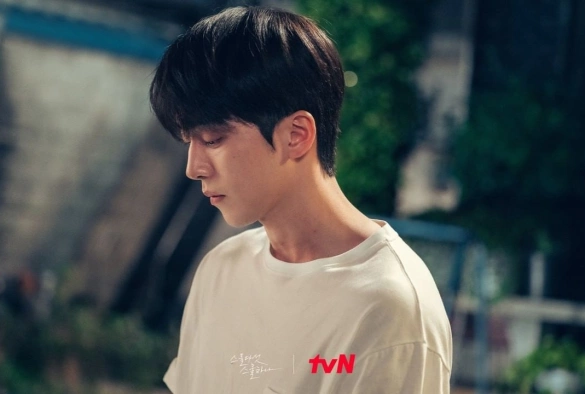 Кадр из дорамы Двадцать пять, двадцать один